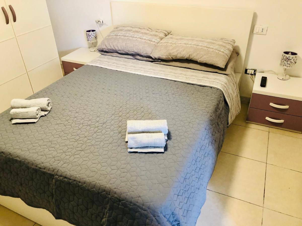 Apartmán Little House Fiera Di Roma Ponte Galeria Exteriér fotografie