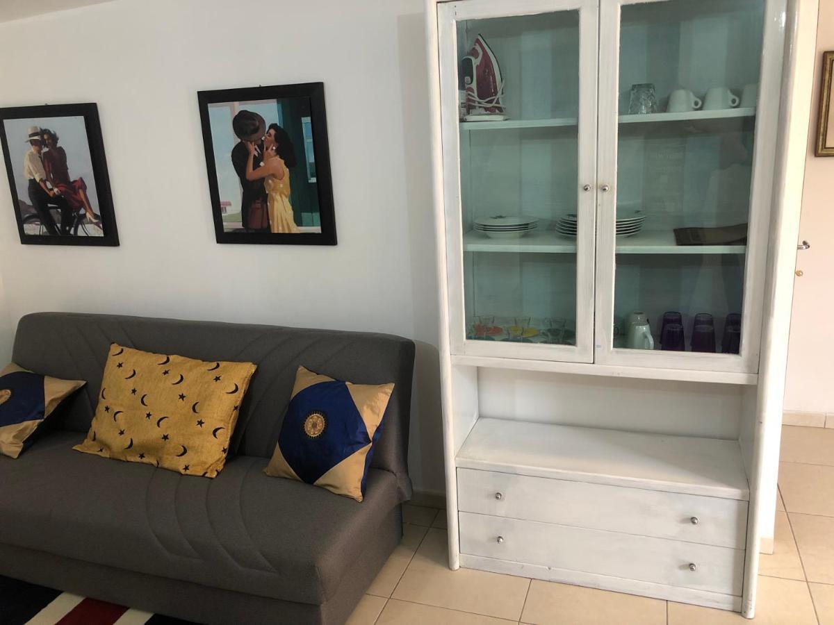 Apartmán Little House Fiera Di Roma Ponte Galeria Exteriér fotografie
